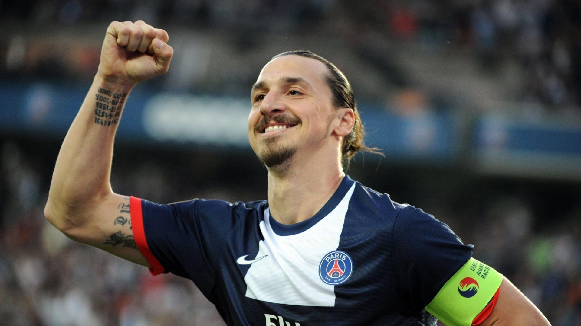 格拉利什晒照庆祝,加盟埃弗顿首月即荣膺英超月度最佳